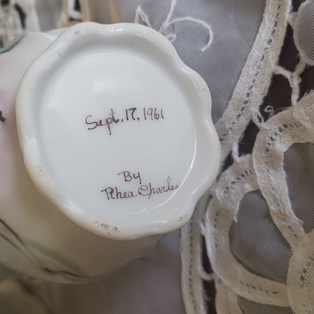 Porcelain Tea Set - Picture 4 of 9
